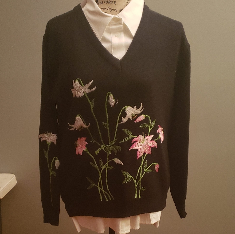Vintage CYN LES sweater